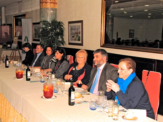 Jacinto Braña Santos, Esperanza Fernández Puerta, Raquel Vega Castro durante la XVIII cena de Agisdem