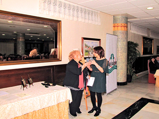 Almudena González Alonso que no pudo asistir a la XVIII cena anual de Agisdem fue una de las homenajeadas.